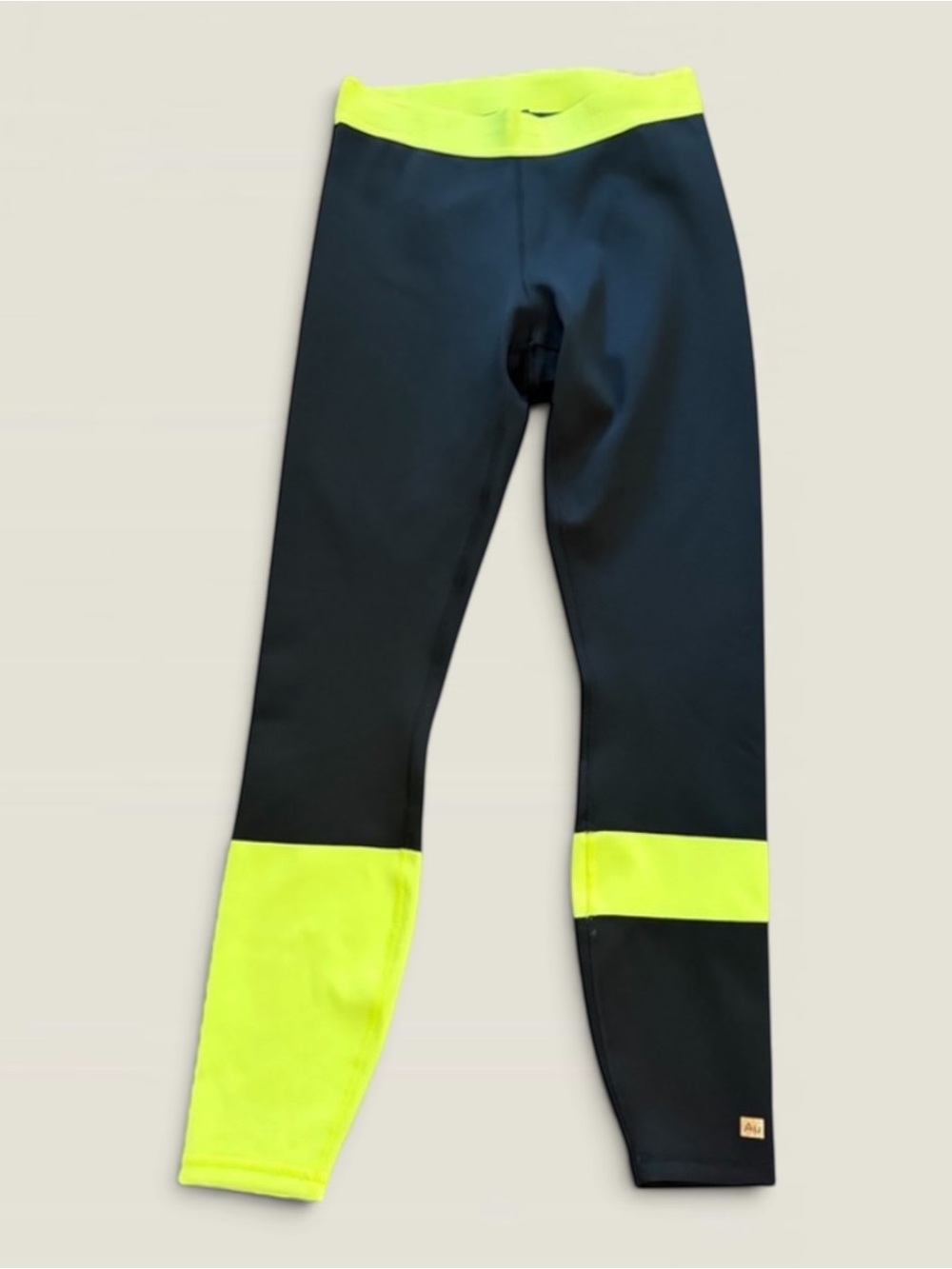 New! AURUM Fierce High Performance Leggings